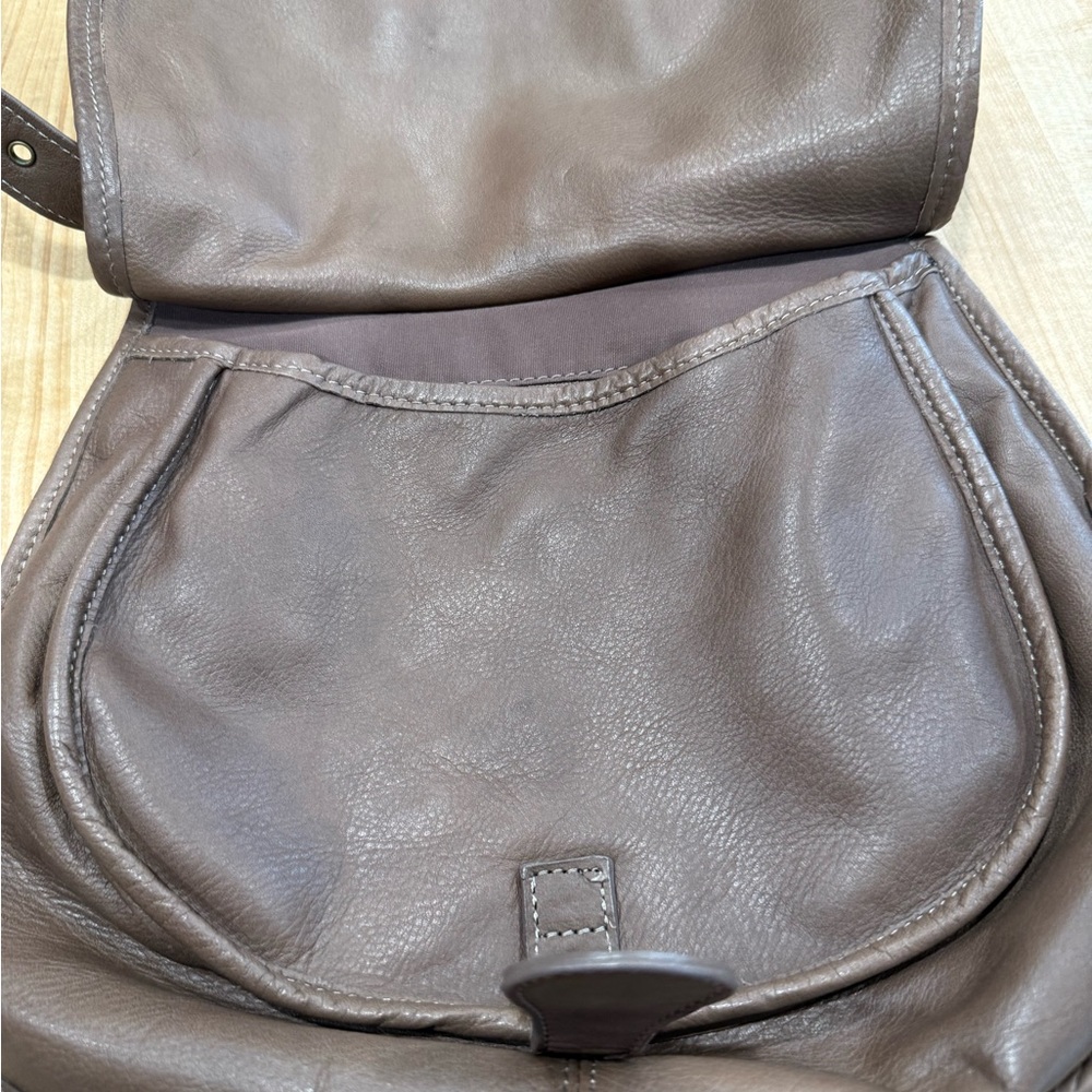 Everyday Brown Leather Crossbody Bag with Adjustable Strap - Picture 7 of 7